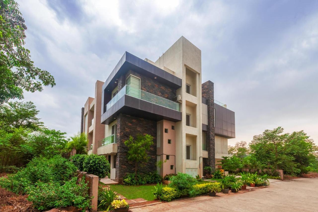 Villa Azul By Stayvista, Offering A Snooker Table, Terrace, Swimming Pool & A Spacious Lawn With A Charming Gazebo For A Perfect Getaway Lonavala Extérieur photo
