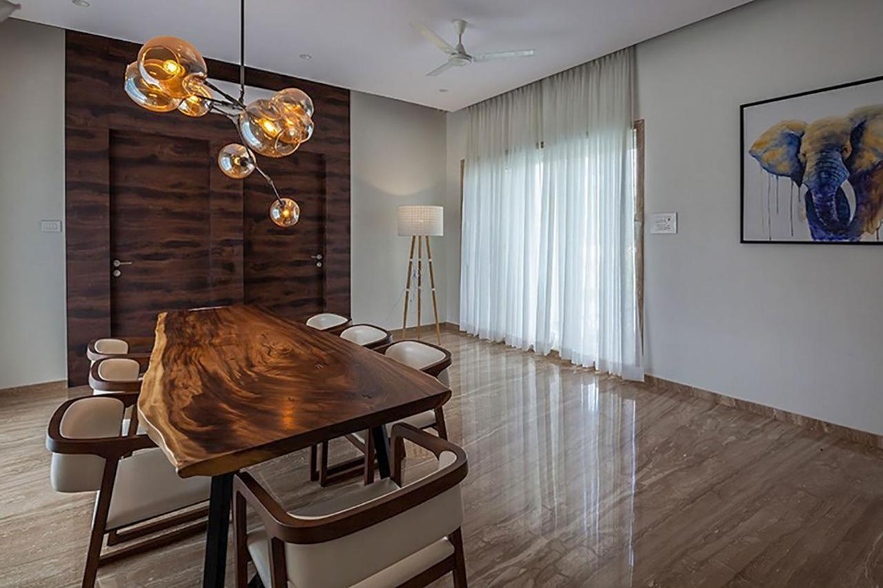 Villa Azul By Stayvista, Offering A Snooker Table, Terrace, Swimming Pool & A Spacious Lawn With A Charming Gazebo For A Perfect Getaway Lonavala Extérieur photo